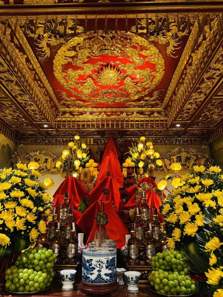 Quá trình xây dựng nội thất phòng thờ tâm linh của Sư Thầy ở Phú Xuyên